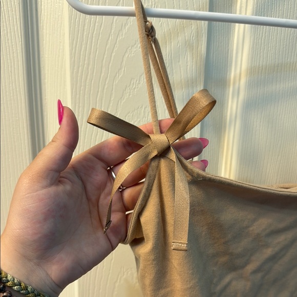 Tan bodysuit - Picture 6 of 6